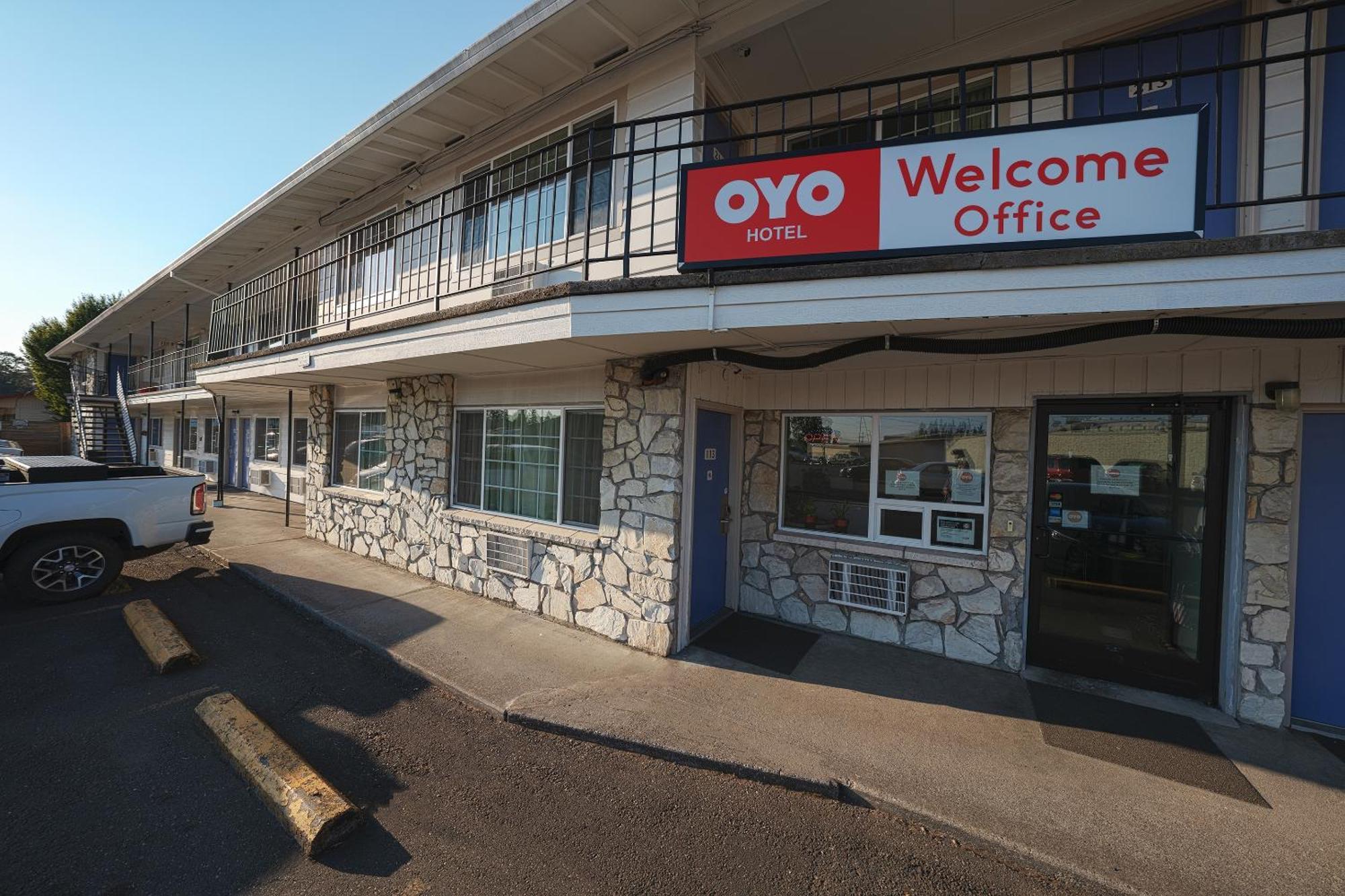 Oyo Hotel St Helens Or Saint Helens Bagian luar foto
